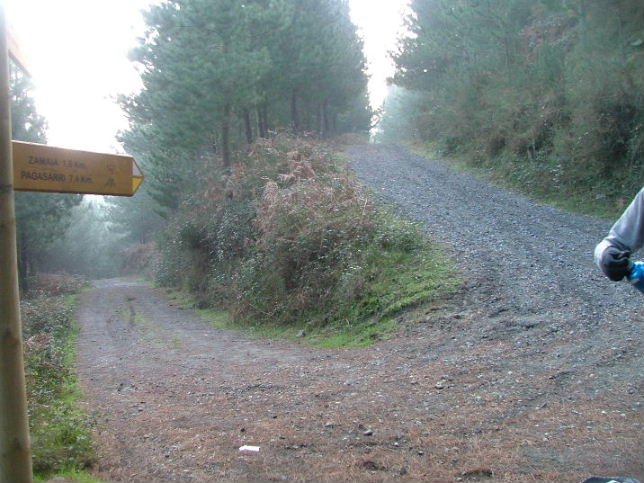 CARTEL A SEGUIR DURANTE EL RECORRIDO