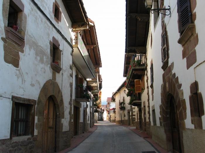 Lantzeko kale nagusia