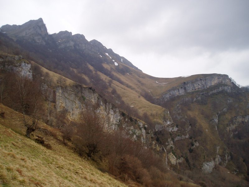 Ekialdeko isurialdea