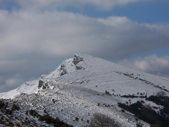 Cumbre del ganekogorta nevada