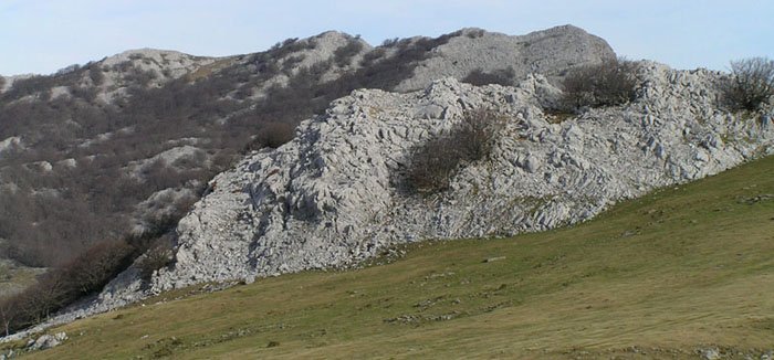 Lekanda al fondo desde Ipergorta