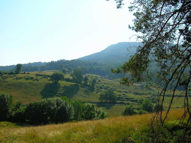 A nuestra izquierda el Peregaña.