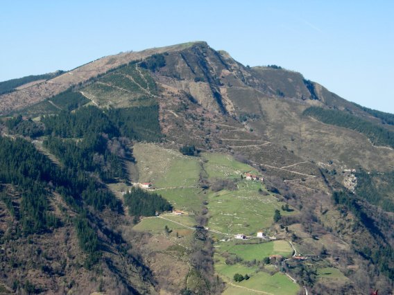 Galdaramuñoko bizkarretik