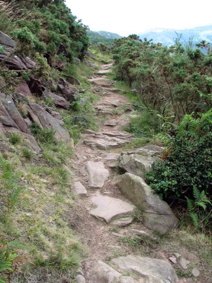 GR10a mendebaldeko isurialdean zehar