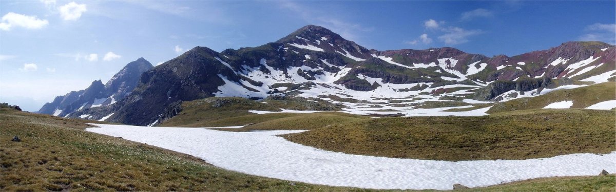 Anayeteko lakuetatik ikusita