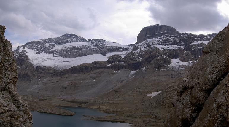 Monte Perdido eta Cilindro Tucarroya-ko aterpetik