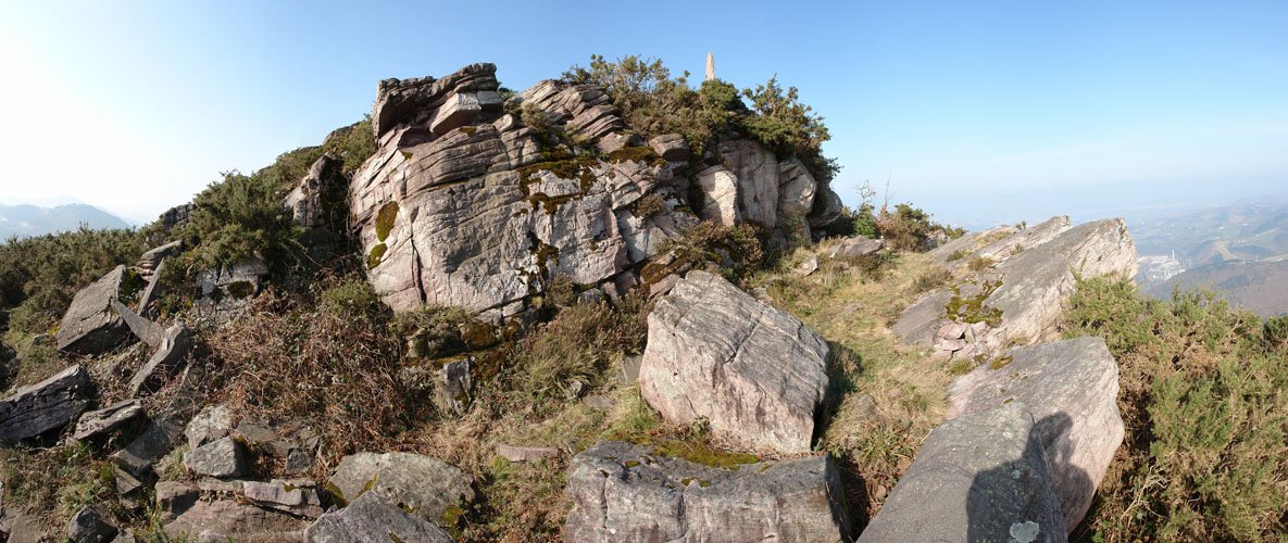 Hernani aldeko tontorra