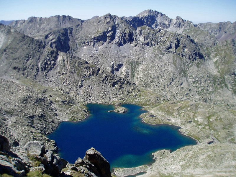 Major aintzira tontorretik ikusita