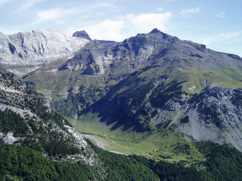 Tormosako erlaitzetik ikusita