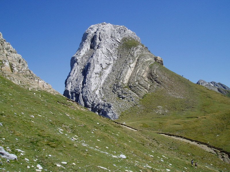 Mendebaldetik ikusita