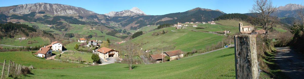 Aramaio aldeko paisaia, Azkoaga aldetik