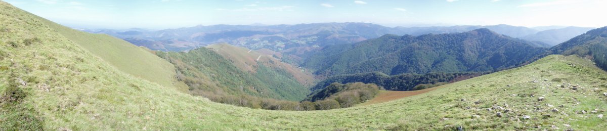 Hego-ekialdeko bizkarretik ekialdera ikuspegia