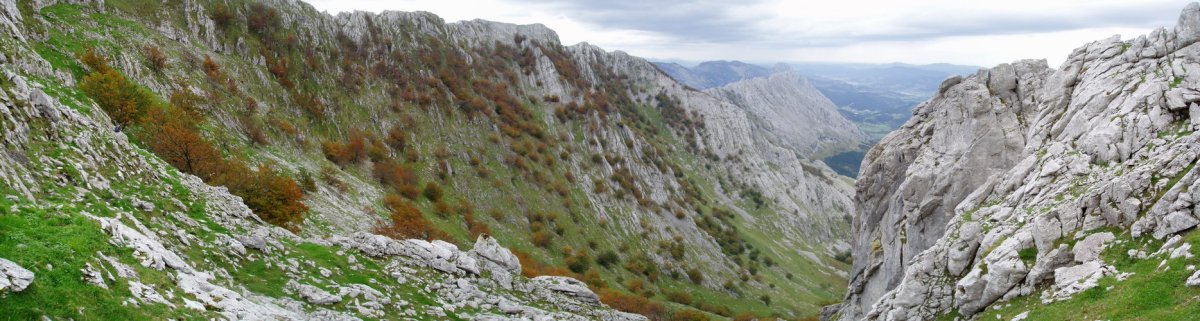 Anboto Sakonaren ikuspegia gandorra zeharkatuz ipar-ekialdeko aupegirako igarotzen den pasartetik