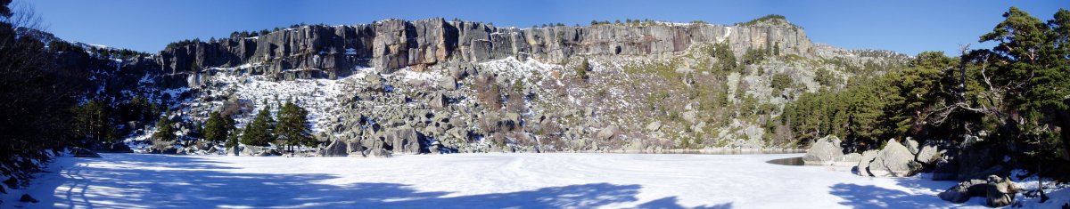 Laguna Negra izoztuta