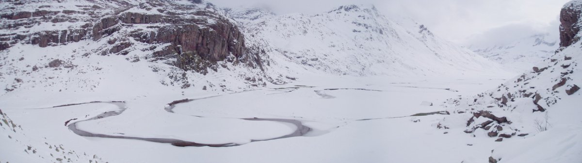 Ipar-mendebaldeko ertzetik ikuspegia