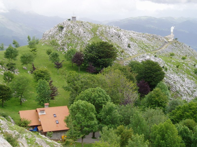 Aterpea eta Inazio Donea Xoxotetik ikusita