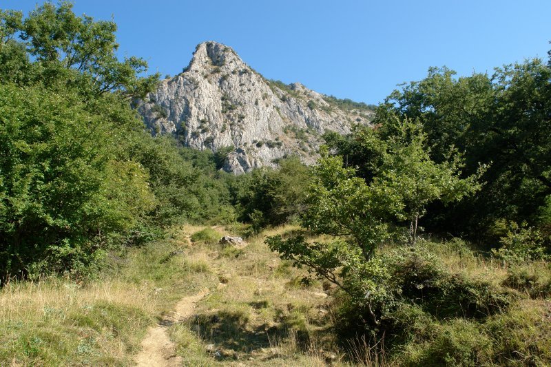 Aitzondo, Uharte-Arakil aldeko bidearen hasieran