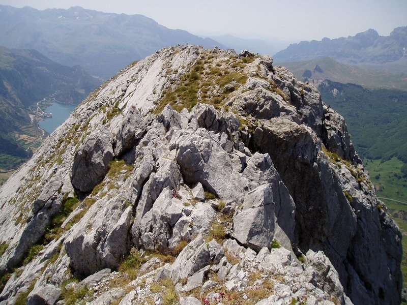 Mendebaldeko tontorraren ekialdeko gandorra