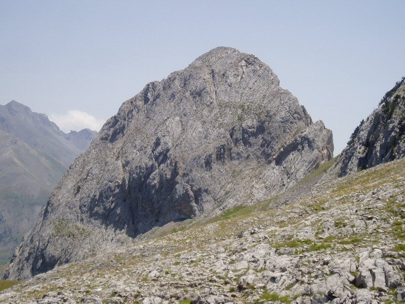 Tontor nagusia ipar-mendebaldetik ikusita