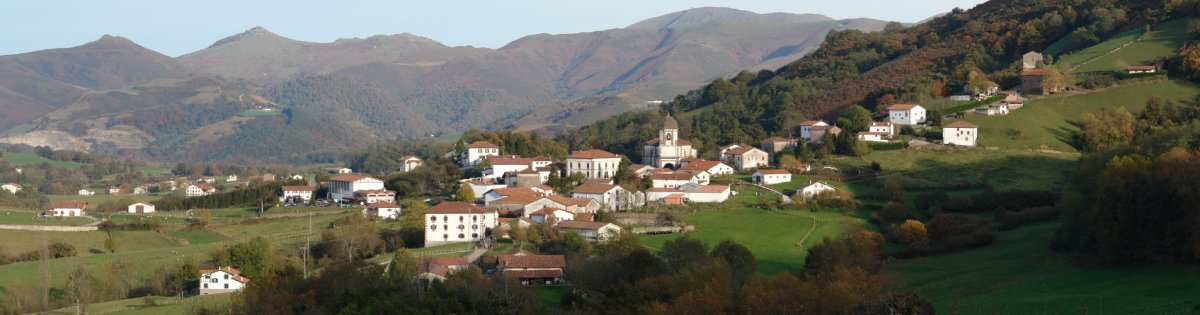 Zugarramurdi, Mendebaldetik ikusita