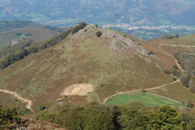 IMko Larrabeltzeko muinoa, tontorretik