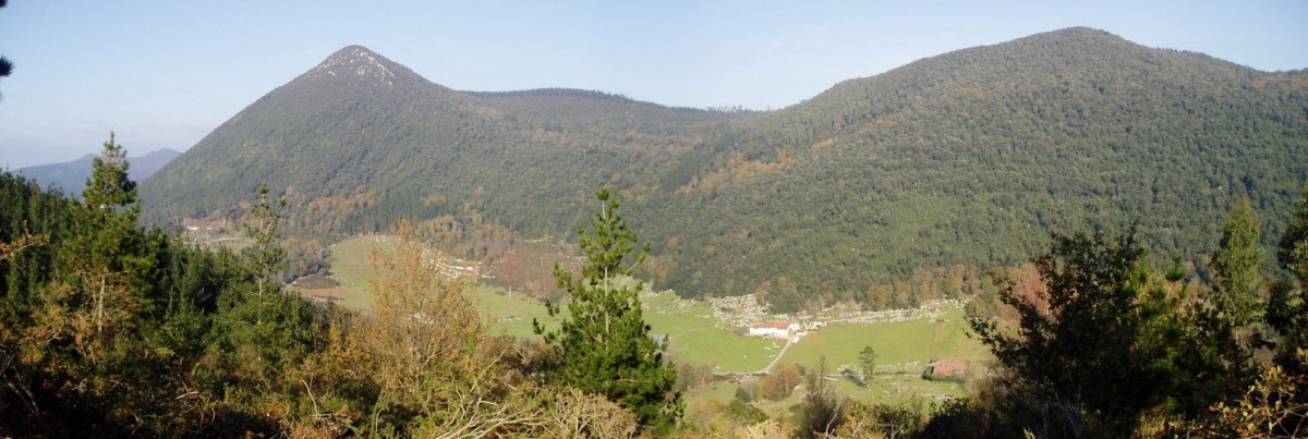Ereñozar eta Iturrintxaurreta hegoaldetik ikusita
