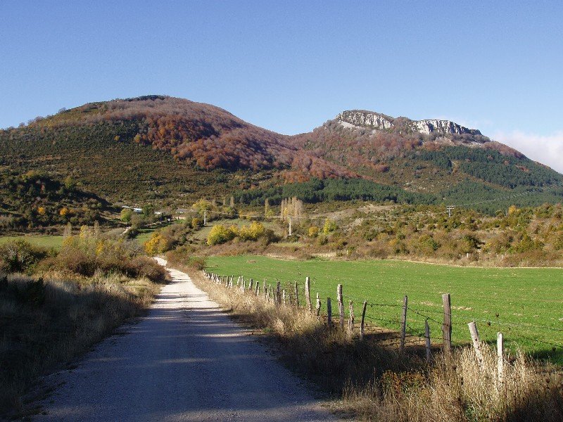 Elke eta Ponsoroa, Gorraizko bidetik