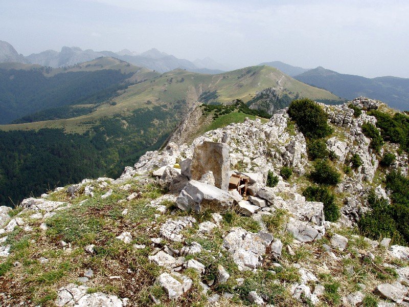 Larratzako gailurreko jaoitza