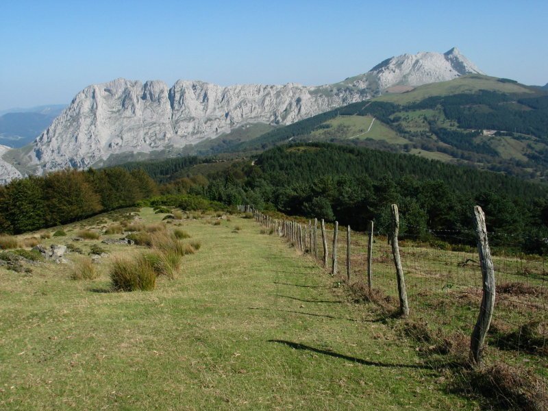 Urkiola aldeko igoera goitik