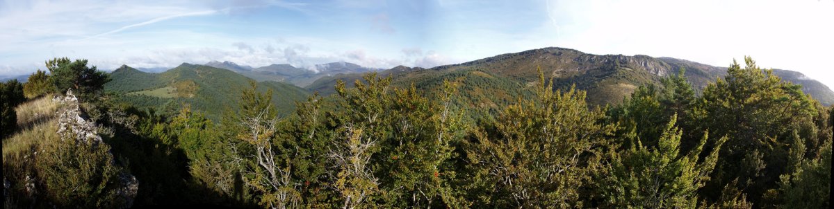 Sierrako gailurretik iparralderanzko panoramika