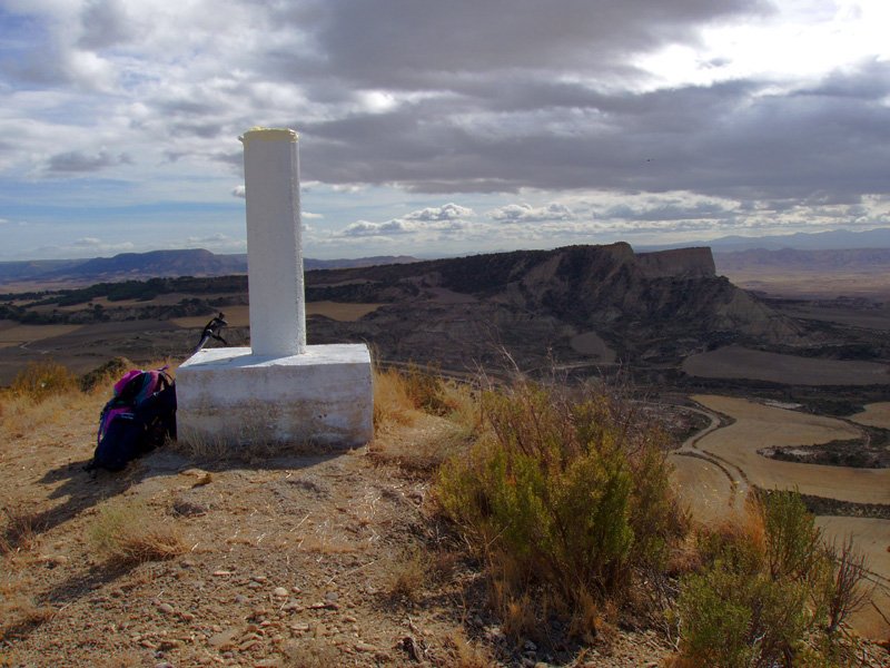 Angarilloneseko gailurra