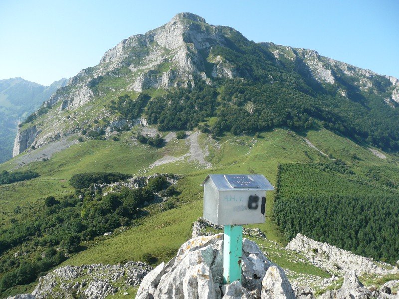 Buzoia.Atzean Balerdi