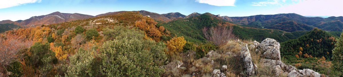Panorama zabala Irugain Haitzeko gailurretik