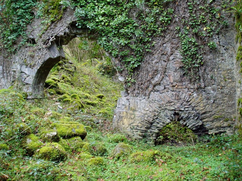 Goizarin burdinolaren hondakinen detaile bat