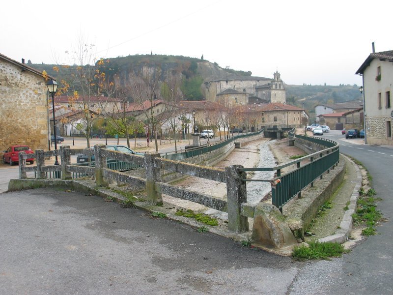 Aiuda erreka Markinez herria zeharkatzen