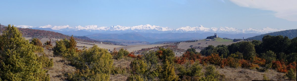 San Estebango baseliza eta Pirinioak