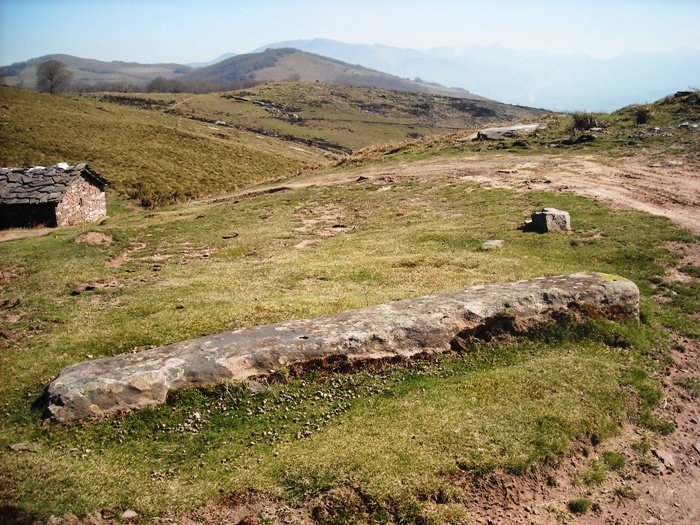 Legate 1 ipar zutarria