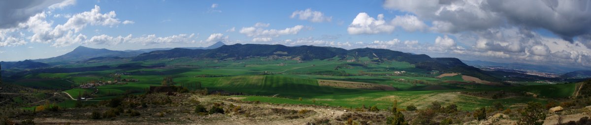 Arangurengo mendikatea iparraldetik