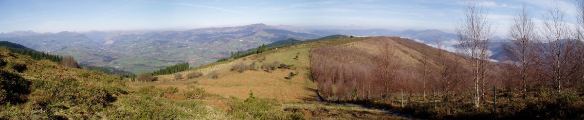 Monte Linares ingurutik iparraldera ikuspegia