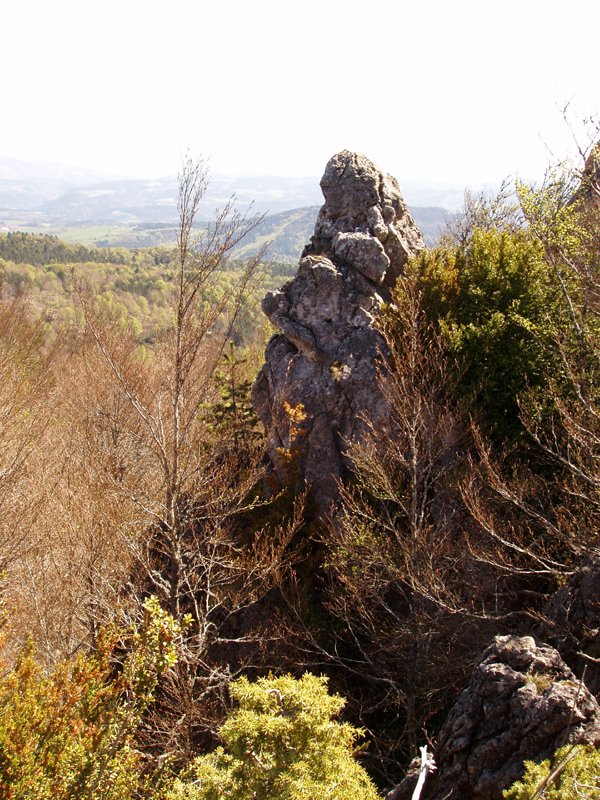 Araxamendiko gailurreko haitz zorrotzak