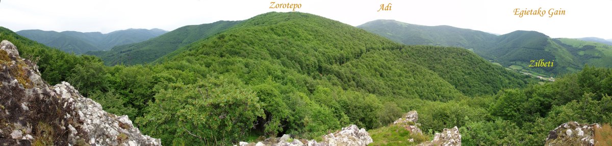Panorama Erroko Harritik, Iramenditik iparralderantz
