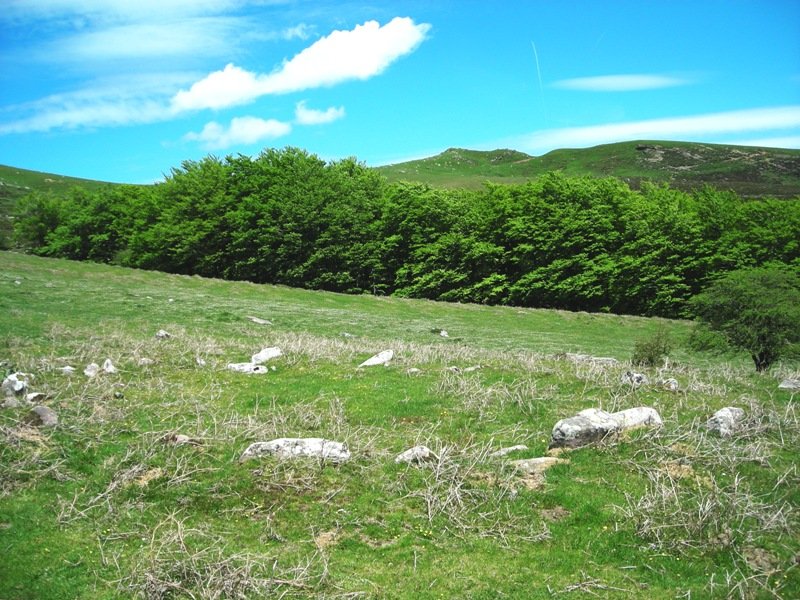 Luurzu hego harrespilak