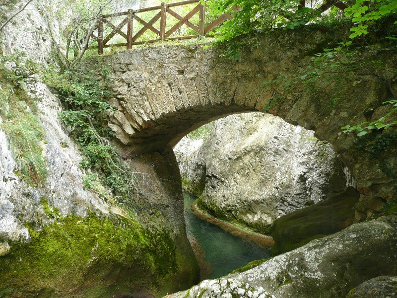 Zubia Errekaren Gainean