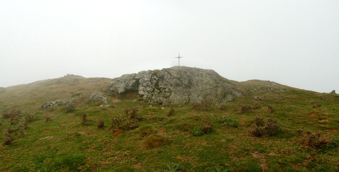Urdiako Harriko gailurra (996m)