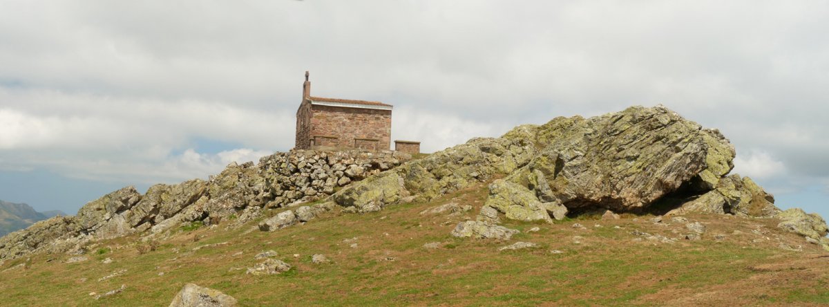 Oilarandoiko gailurreko ermita