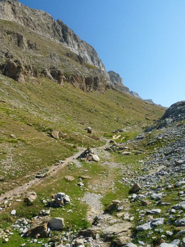 Kairn honetan bereizten dira Budogia, Linza eta Belagoako bideak