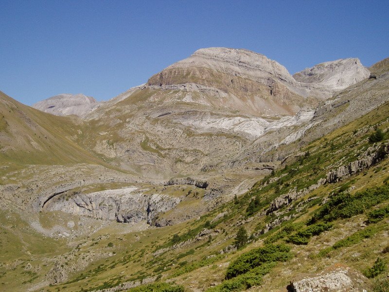 Hego-ekialdetik ikusita