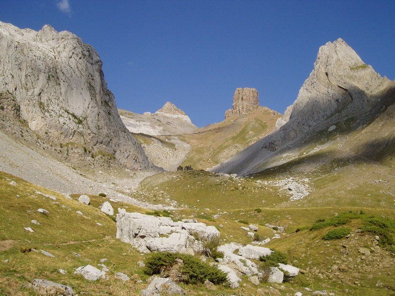 Hego-mendebaldetik ikusita