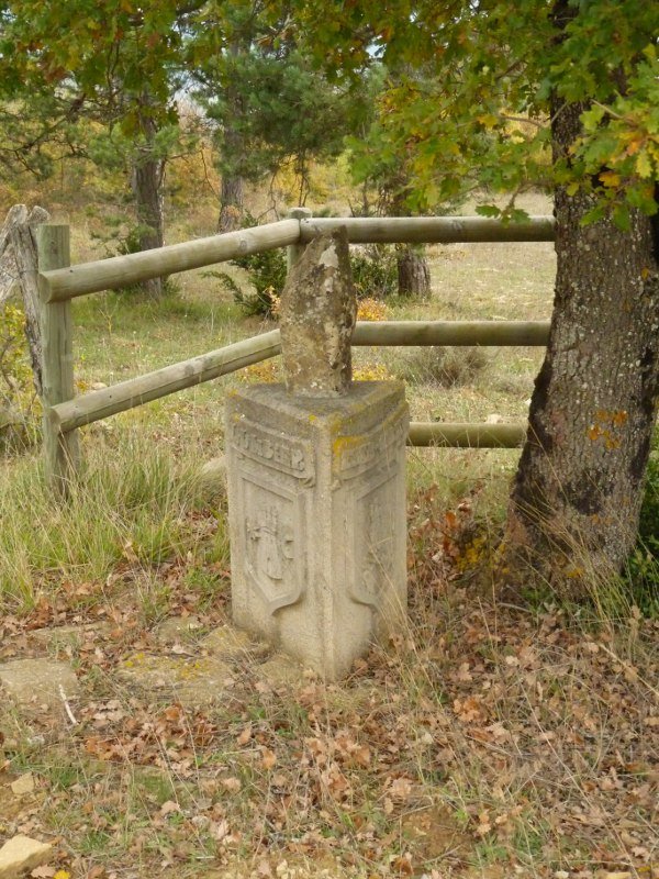 Tres mugas: Oibar, Urraul Beheiti eta Irunberriko mugek bat egiten duten tokia