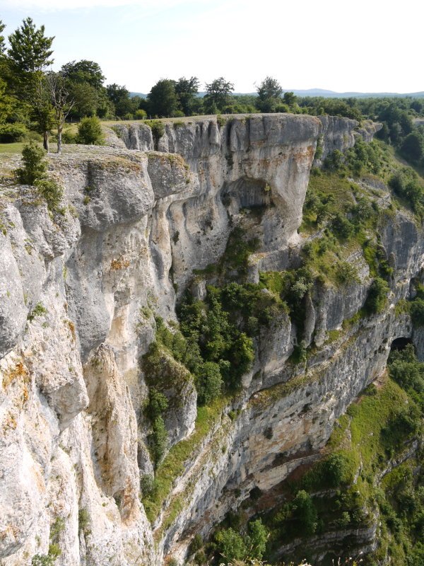 Urederra gaineko amildegiak